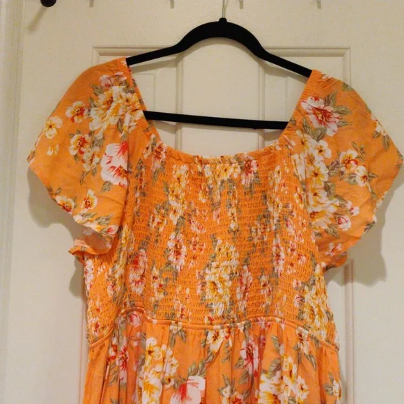 White Birch NWOT light tangerine floral dress size 2X - Picture 2 of 8